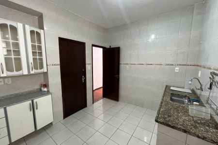 Apartamento para alugar com 76m², 2 quartos e 1 vagaCozinha