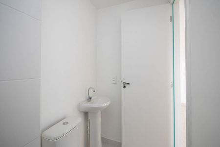 Apartamento para alugar com 42m², 2 quartos e sem vagaBanheiro 