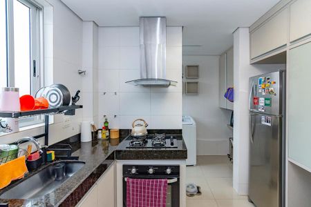 Cozinha de apartamento para alugar com 2 quartos, 65m² em Grajaú, Belo Horizonte