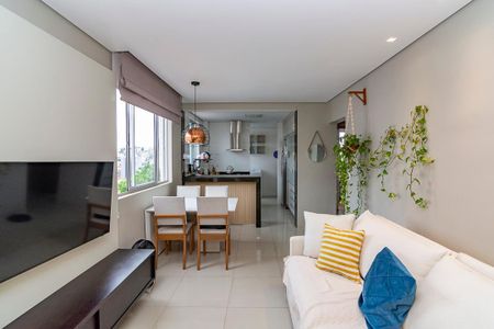 Sala de apartamento para alugar com 2 quartos, 65m² em Grajaú, Belo Horizonte