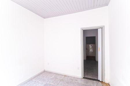 Sala de casa para alugar com 1 quarto, 50m² em Pilares, Rio de Janeiro