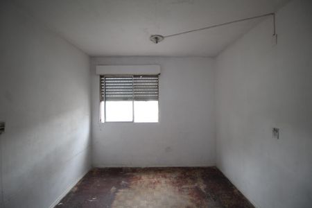 Sala de apartamento para alugar com 2 quartos, 42m² em Rubem Berta, Porto Alegre