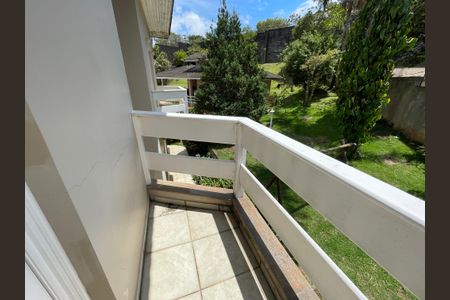 Casa de condomínio para alugar com 505m², 4 quartos e 6 vagasVaranda