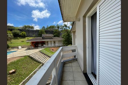 Casa de condomínio para alugar com 505m², 4 quartos e 6 vagasVaranda