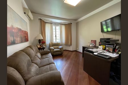 Escritório de casa para alugar com 4 quartos, 505m² em Jardim Passargada I, Cotia