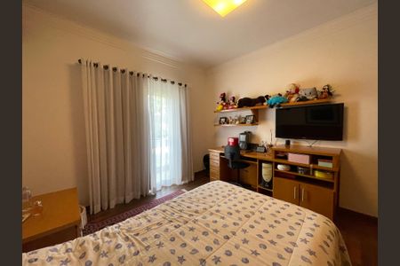 Casa de condomínio para alugar com 505m², 4 quartos e 6 vagasSuíte 2