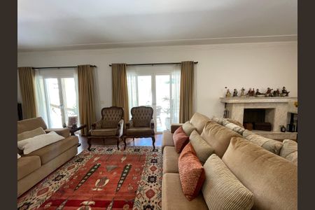 Casa de condomínio para alugar com 505m², 4 quartos e 6 vagasSala