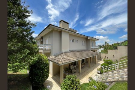 Casa de condomínio para alugar com 505m², 4 quartos e 6 vagasFachada