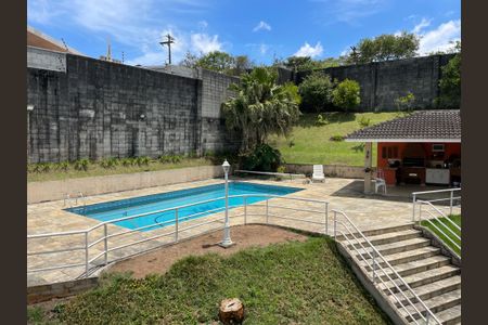 Casa de condomínio para alugar com 505m², 4 quartos e 6 vagasPiscina