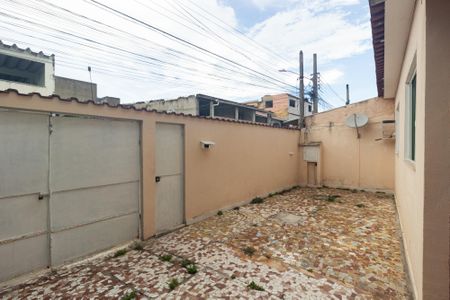 Casa para alugar com 80m², 2 quartos e 3 vagasQuintal