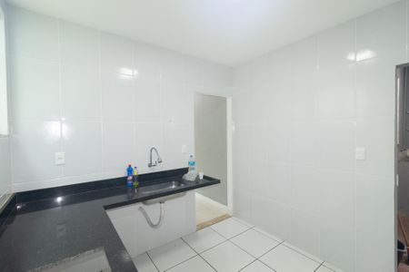 Casa para alugar com 80m², 2 quartos e 3 vagasCozinha