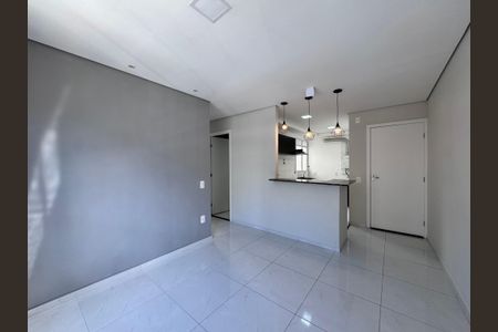 Sala de apartamento para alugar com 2 quartos, 44m² em Vargem Pequena, Rio de Janeiro
