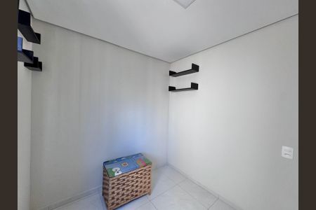 Quarto 1 de apartamento para alugar com 2 quartos, 44m² em Vargem Pequena, Rio de Janeiro