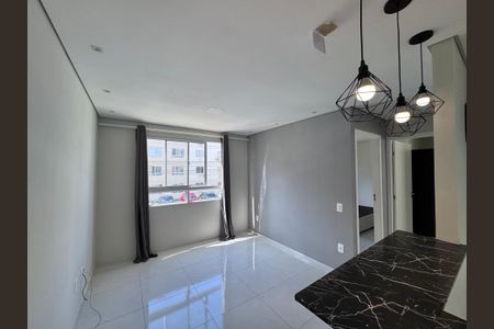 Sala de apartamento para alugar com 2 quartos, 44m² em Vargem Pequena, Rio de Janeiro