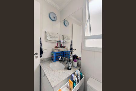 Apartamento à venda com 132m², 3 quartos e 2 vagasBanheiro da Suíte 2