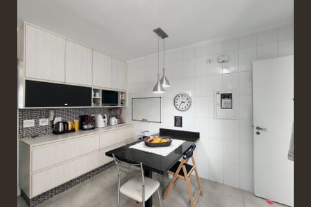 Apartamento à venda com 132m², 3 quartos e 2 vagasCozinha