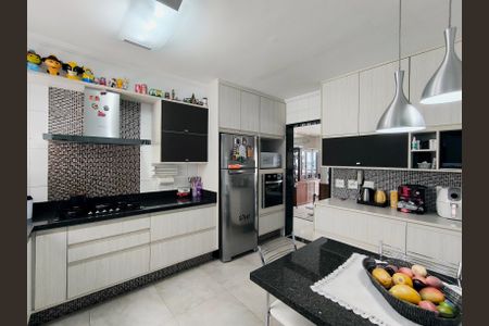 Apartamento à venda com 132m², 3 quartos e 2 vagasCozinha