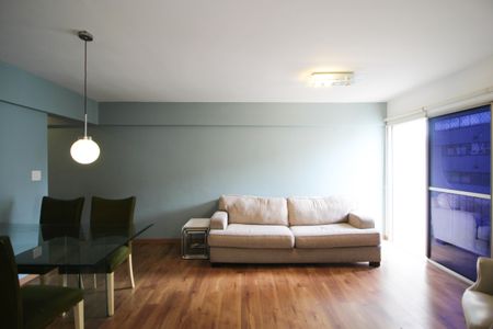 Sala de apartamento para alugar com 1 quarto, 61m² em Vila Olímpia, São Paulo