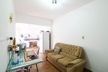 Casa à venda com 183m², 4 quartos e 2 vagas Casa à venda com 183m², 4 quartos e 2 vagasCozinha