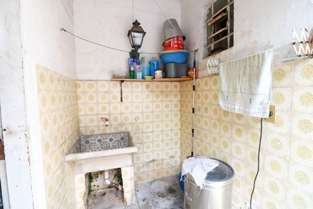 Casa à venda com 183m², 4 quartos e 2 vagas Casa à venda com 183m², 4 quartos e 2 vagasBanheiro de serviço