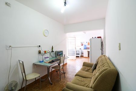 Casa à venda com 183m², 4 quartos e 2 vagas Casa à venda com 183m², 4 quartos e 2 vagasCozinha