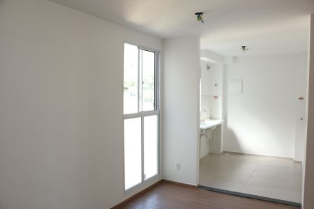 sala de apartamento para alugar com 2 quartos, 42m² em Jardim Alvorada, Nova Iguaçu