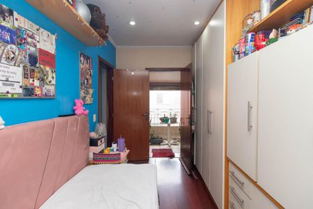 Casa à venda com 500m², 3 quartos e 4 vagas Casa à venda com 500m², 3 quartos e 4 vagasQuarto 2