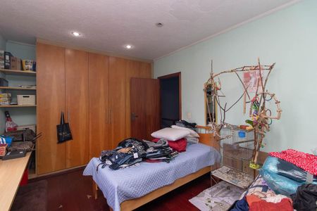 Casa à venda com 500m², 3 quartos e 4 vagas Casa à venda com 500m², 3 quartos e 4 vagasQuarto 1