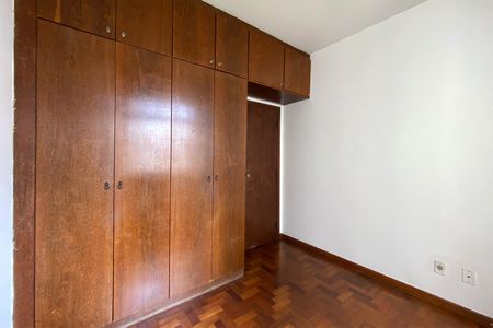 Quarto 2 de apartamento para alugar com 2 quartos, 92m² em Lourdes, Belo Horizonte