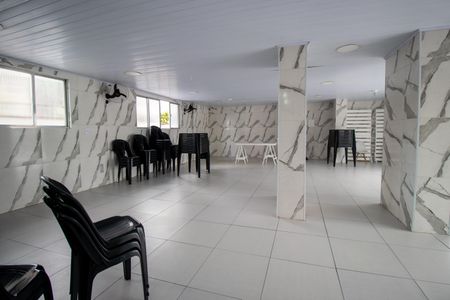 Apartamento à venda com 50m², 2 quartos e 1 vaga Apartamento à venda com 50m², 2 quartos e 1 vagaÁrea comum - Salão de festas
