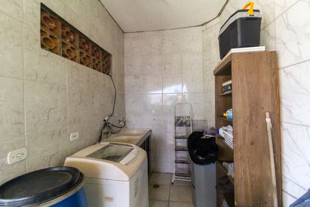 Casa para alugar com 100m², 2 quartos e sem vagaÁrea de Serviço
