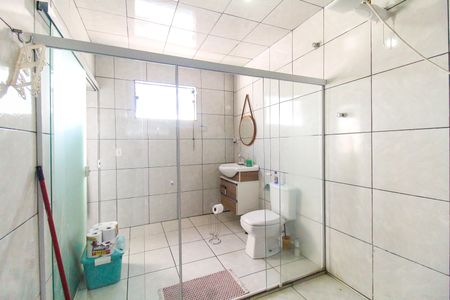 Casa para alugar com 100m², 2 quartos e sem vagaBanheiro da Suíte