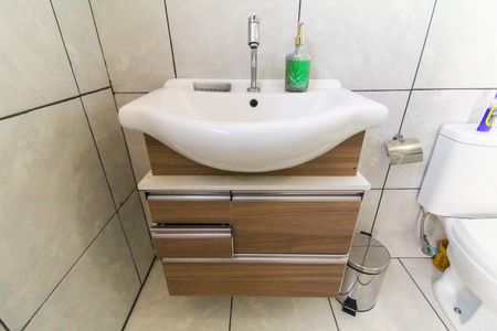 Casa para alugar com 100m², 2 quartos e sem vagaBanheiro da Suíte