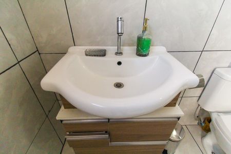 Casa para alugar com 100m², 2 quartos e sem vagaBanheiro da Suíte