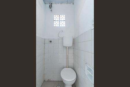 Casa para alugar com 50m², 2 quartos e sem vaga Casa para alugar com 50m², 2 quartos e sem vagaBanheiro