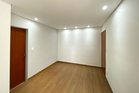 Sala de apartamento à venda com 3 quartos, 85m² em Santa Efigênia, Belo Horizonte