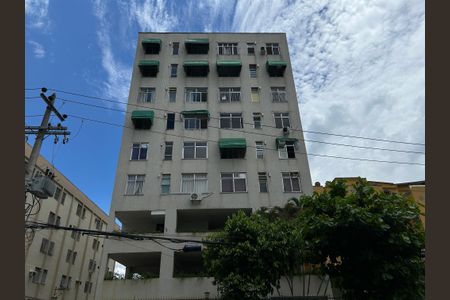 Apartamento para alugar com 59m², 2 quartos e 1 vagaFachada + plaquinha