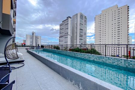 Apartamento para alugar com 33m², 1 quarto e sem vagaÁrea comum - Piscina