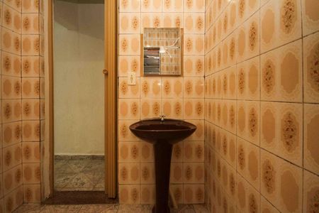 Casa para alugar com 40m², 1 quarto e sem vaga