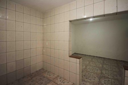 Casa para alugar com 40m², 1 quarto e sem vaga