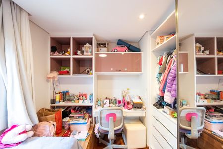 Apartamento à venda com 95m², 3 quartos e 2 vagasQuarto 2