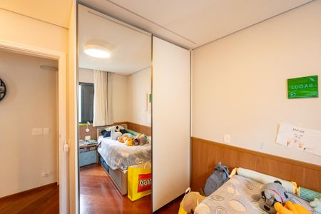 Apartamento à venda com 95m², 3 quartos e 2 vagasQuarto 3