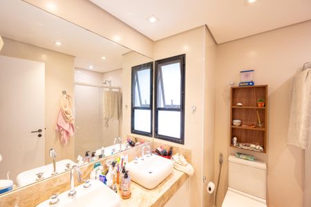 Apartamento à venda com 95m², 3 quartos e 2 vagasBanheiro Social