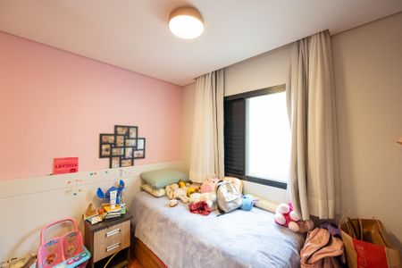 Apartamento à venda com 95m², 3 quartos e 2 vagasQuarto 2