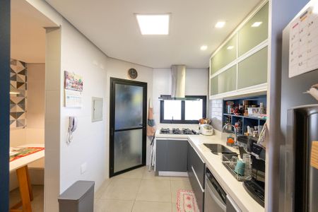 Apartamento à venda com 95m², 3 quartos e 2 vagasCozinha