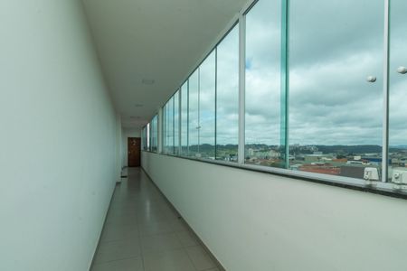 Apartamento para alugar com 42m², 2 quartos e sem vagaCorredor de acesso