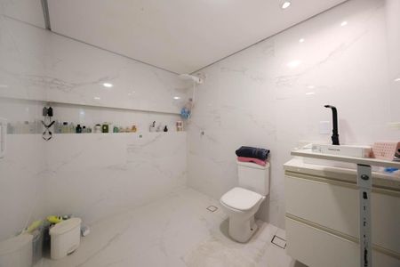 Casa de condomínio à venda com 80m², 2 quartos e 1 vagaSuíte