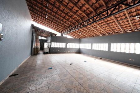 Casa de condomínio à venda com 80m², 2 quartos e 1 vagaSalão de Festas