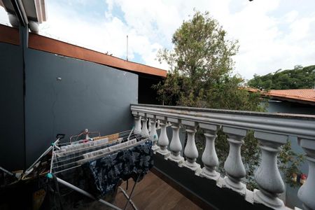 Casa de condomínio à venda com 80m², 2 quartos e 1 vagaÁrea de Serviço