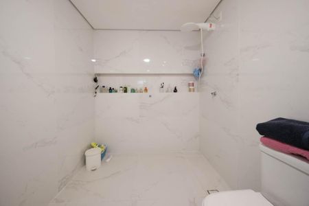 Casa de condomínio à venda com 80m², 2 quartos e 1 vagaSuíte